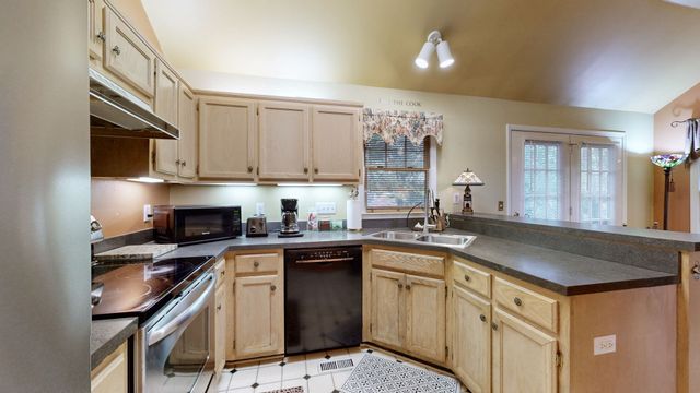 2808 Blackwood Dr, Nashville, TN 37214