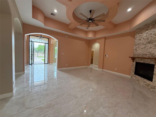 13409 Mcdoyle Road, Houston, TX 77048