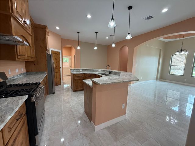 13409 Mcdoyle Road, Houston, TX 77048