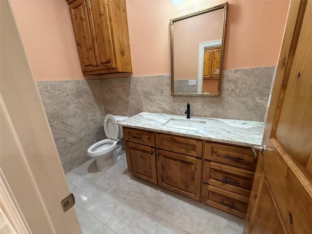 13409 Mcdoyle Road, Houston, TX 77048