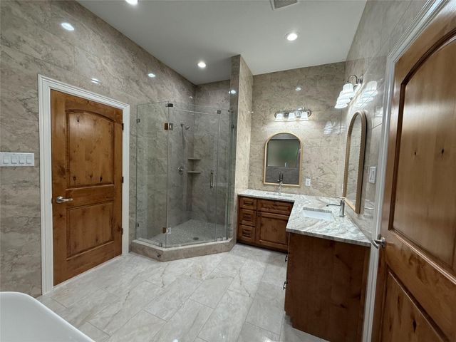 13409 Mcdoyle Road, Houston, TX 77048