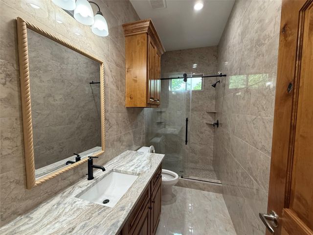 13409 Mcdoyle Road, Houston, TX 77048
