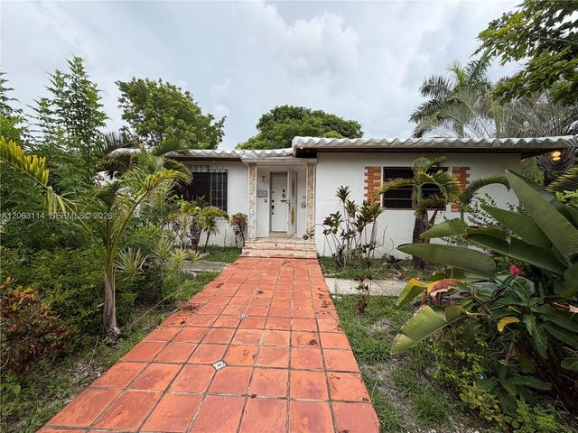 631 NE 60th St A, Miami, FL 33137