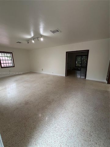 631 NE 60th St A, Miami, FL 33137