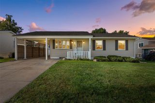 1885 Pleasantview Drive, Marion, IA 52302