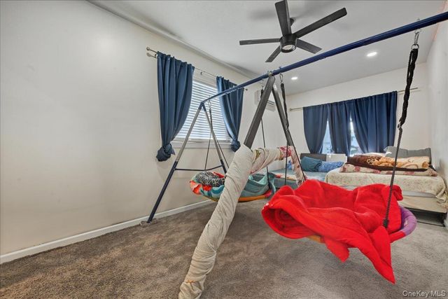 5 Plum Tree Lane, Commack, NY 11725