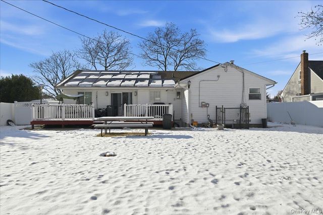 5 Plum Tree Lane, Commack, NY 11725