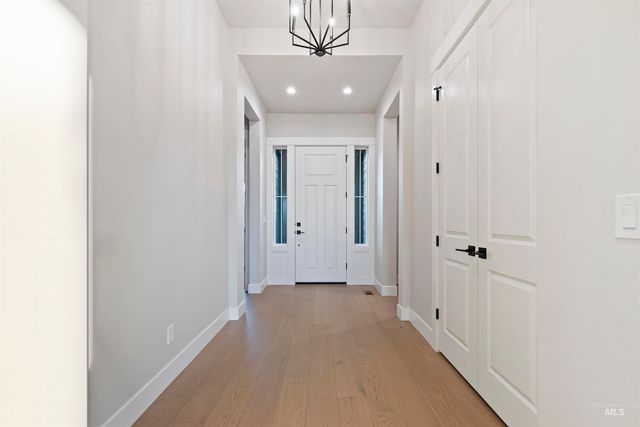 7345 Powell Pl, Eagle, ID 83629