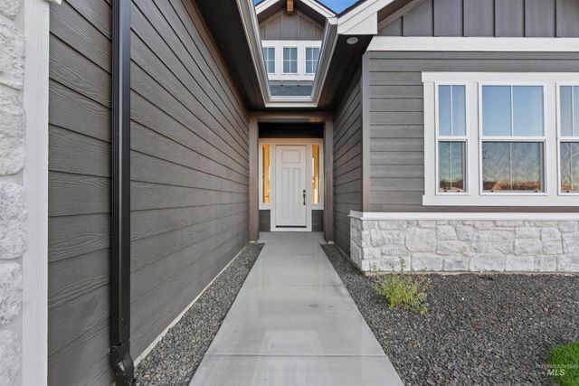 7345 Powell Pl, Eagle, ID 83629