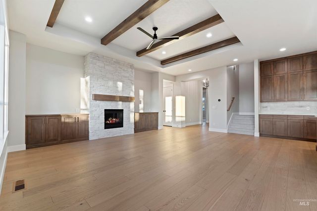 7345 Powell Pl, Eagle, ID 83629