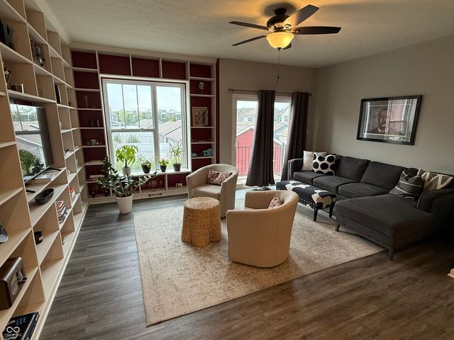 2909 Kirkbride Way, Indianapolis, IN 46222