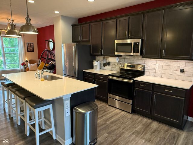 2909 Kirkbride Way, Indianapolis, IN 46222