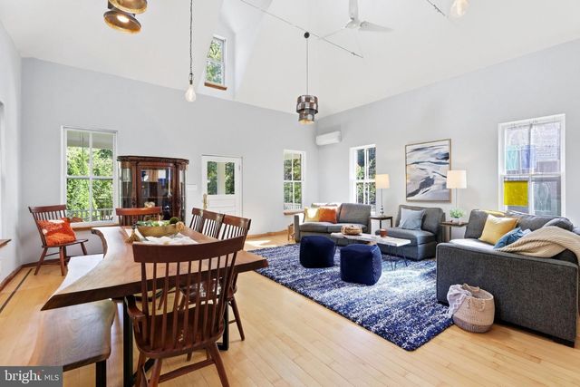 7108 HOLLY AVE, Takoma Park, MD 20912