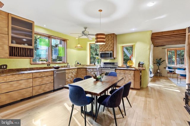 7108 HOLLY AVE, Takoma Park, MD 20912