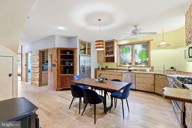 7108 HOLLY AVE, Takoma Park, MD 20912