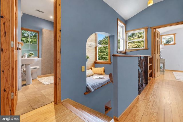 7108 HOLLY AVE, Takoma Park, MD 20912