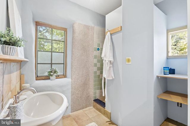 7108 HOLLY AVE, Takoma Park, MD 20912
