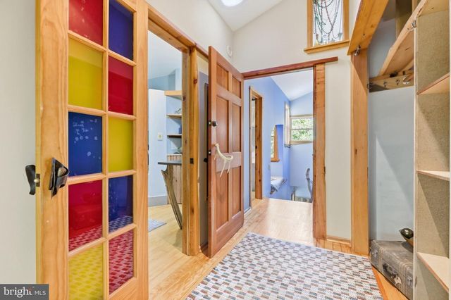 7108 HOLLY AVE, Takoma Park, MD 20912