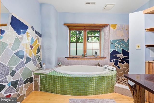 7108 HOLLY AVE, Takoma Park, MD 20912