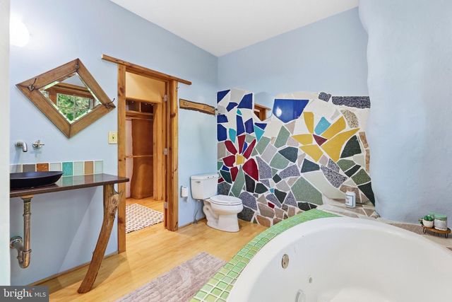 7108 HOLLY AVE, Takoma Park, MD 20912