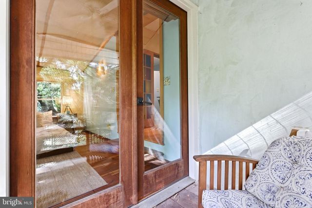 7108 HOLLY AVE, Takoma Park, MD 20912