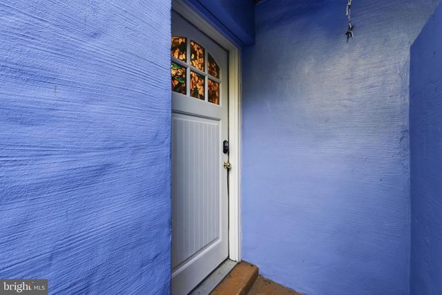 7108 HOLLY AVE, Takoma Park, MD 20912