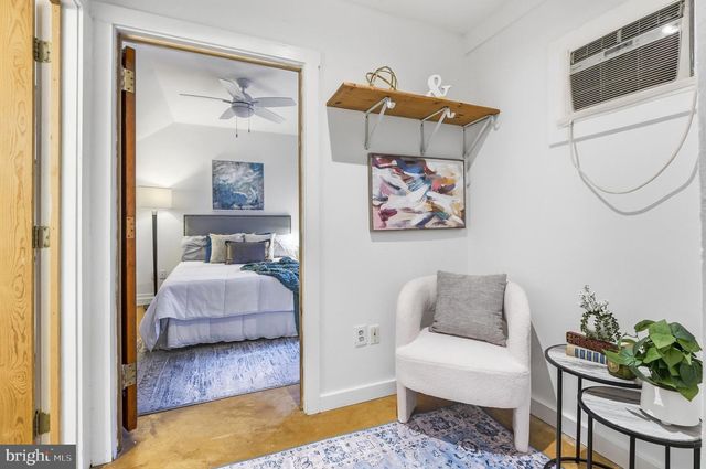 7108 HOLLY AVE, Takoma Park, MD 20912