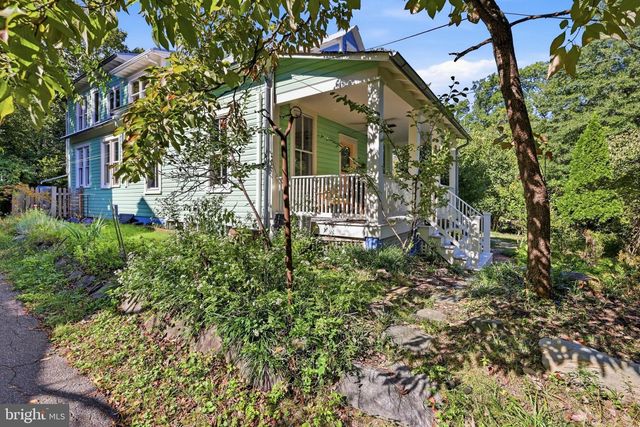 7108 HOLLY AVE, Takoma Park, MD 20912
