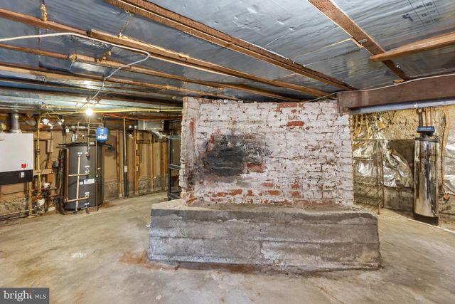 7108 HOLLY AVE, Takoma Park, MD 20912