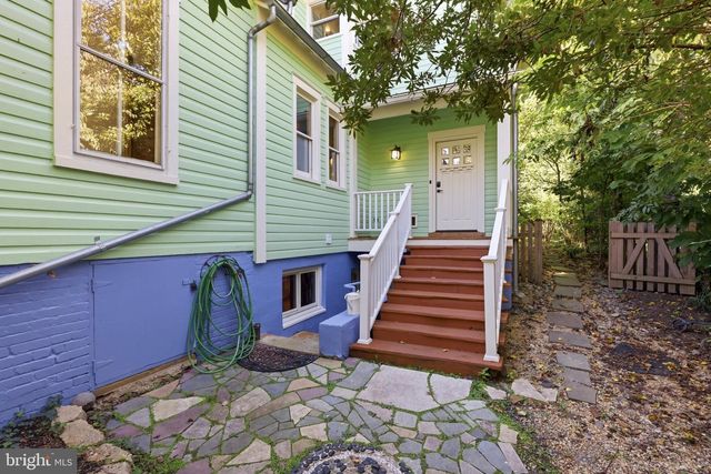 7108 HOLLY AVE, Takoma Park, MD 20912