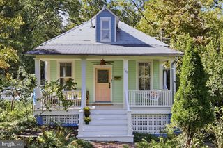 7108 HOLLY AVE, Takoma Park, MD 20912