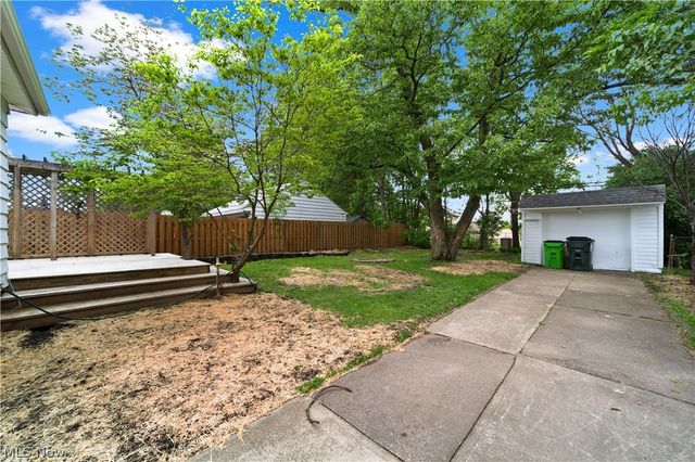 1409 Mayfield Ridge Road, Mayfield Heights, OH 44124