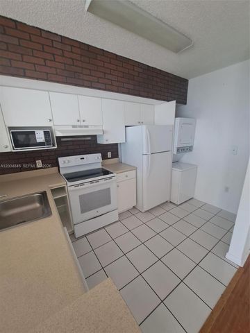 5077 NW 7th St 1505, Miami, FL 33126