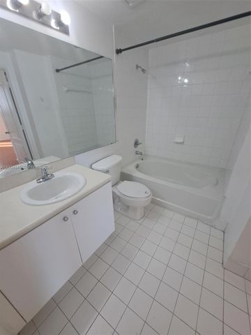 5077 NW 7th St 1505, Miami, FL 33126