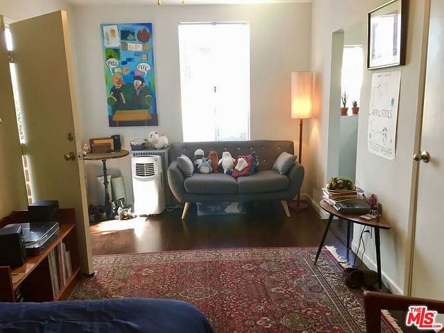 834 Laguna Avenue, Los Angeles, CA 90026