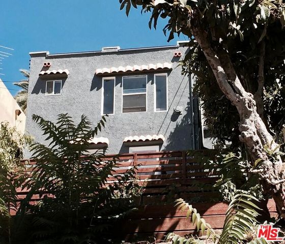 834 Laguna Avenue, Los Angeles, CA 90026