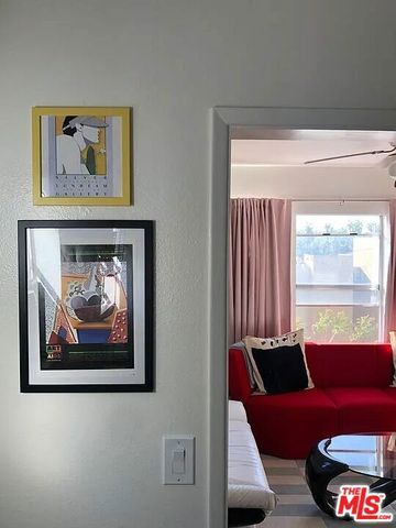 834 Laguna Avenue, Los Angeles, CA 90026