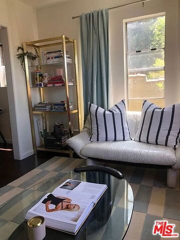 834 Laguna Avenue, Los Angeles, CA 90026