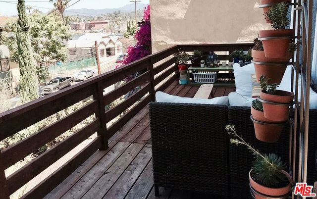 834 Laguna Avenue, Los Angeles, CA 90026