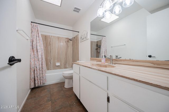 6008 W AUGUSTA Avenue, Glendale, AZ 85301
