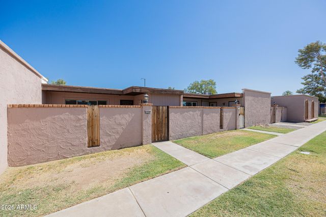 6008 W AUGUSTA Avenue, Glendale, AZ 85301