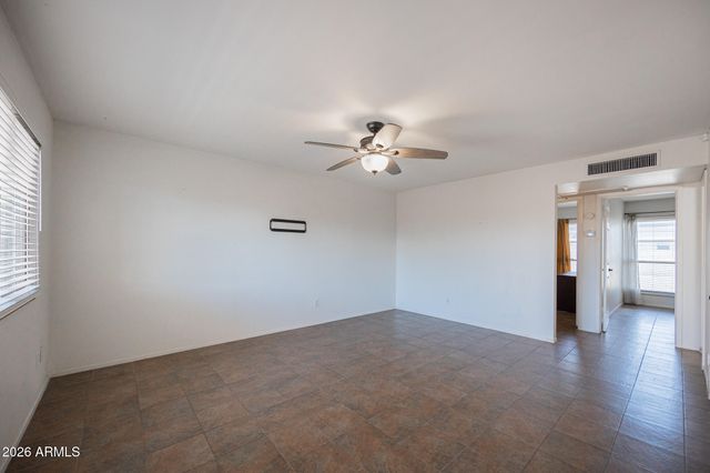 6008 W AUGUSTA Avenue, Glendale, AZ 85301