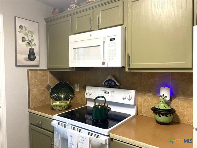 1004 Leah Drive B, Troy, TX 76579