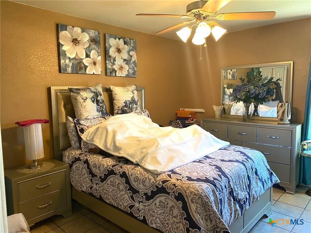 1004 Leah Drive B, Troy, TX 76579