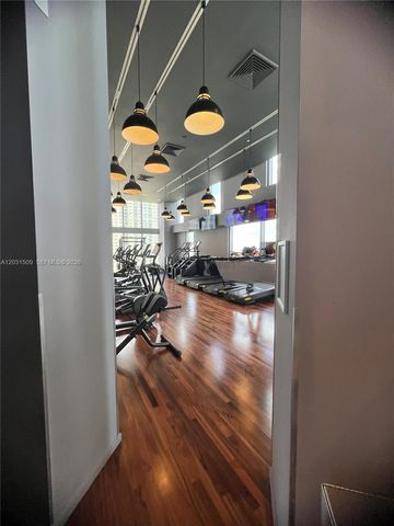 1300 Brickell Bay Drive 1606, Miami, FL 33131