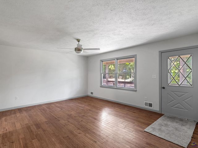 1999 Hampton Locust Grove Road, Locust Grove, GA 30248