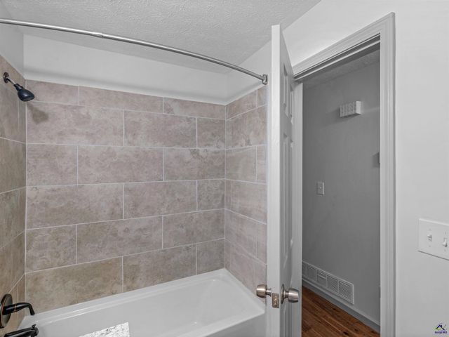 1999 Hampton Locust Grove Road, Locust Grove, GA 30248