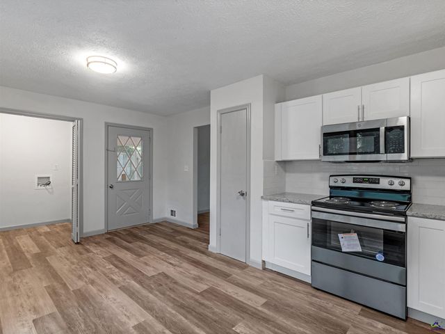 1999 Hampton Locust Grove Road, Locust Grove, GA 30248