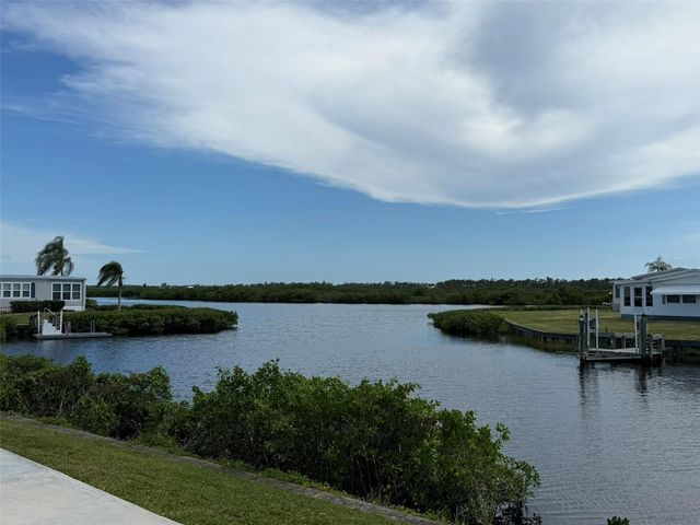 542 TAMPICO DRIVE, North Port, FL 34287