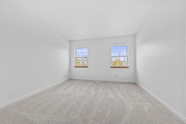 2703 Pond DRIVE, Saint Francis, WI 53235